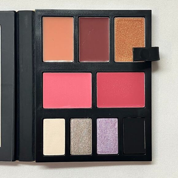 Bobbi Brown BEAUTY RULES Eye Lip & Cheek Face Palette NEW - Picture 4 of 5